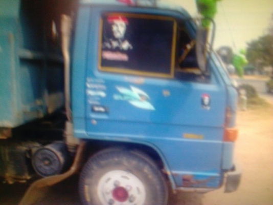 หกล้อดั้ม อีซูซู NPR115แรง สั่งลุยแท้ ราคา550,000บ.ทะเบียนชุดโอนพร้อม