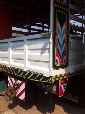 Isuzu เดกก้า เครื่อง 200 uro2 เพาเดียว รถรองกระบะเหล็ก