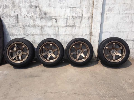 ขายล้อ TE37 ขอบ17 5/114.3(ล้ออย่างเดียว) นะครับ 8.5 - 9.5  ราคาเบาๆ