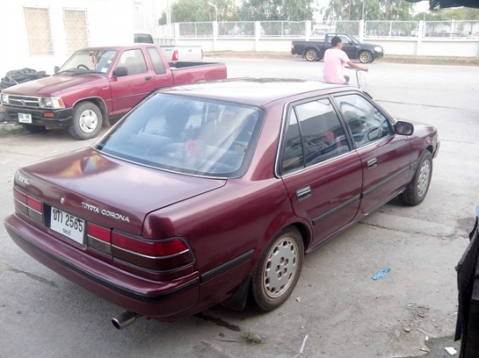 TOYOTA  CORONA 2.0 ปี 91  เครื่อง3s หัวฉีด เกียร์ออโต้ กระจกไฟฟ้า เซ็นทรัลล็อค กระจกข้างปรับไฟฟ้า แก็ส LPG  ถังมัลติวาล์ว