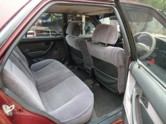 TOYOTA  CORONA 2.0 ปี 91  เครื่อง3s หัวฉีด เกียร์ออโต้ กระจกไฟฟ้า เซ็นทรัลล็อค กระจกข้างปรับไฟฟ้า แก็ส LPG  ถังมัลติวาล์ว