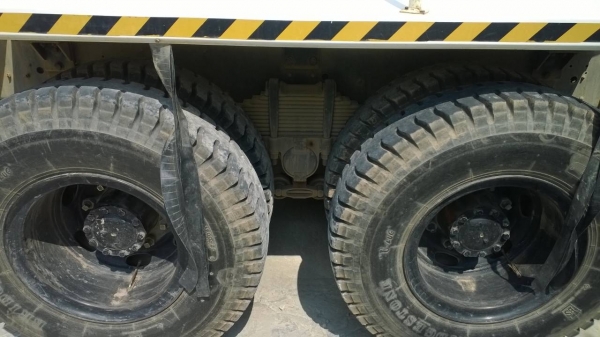 ขายดาวน์...สิบล้อโม่ปูน 360 แรง (ขายเฉพาะหัว-คัสซี) รถวิ่งแค่ 1 หมื่นกว่ากม. ใหม่ป้ายแดง