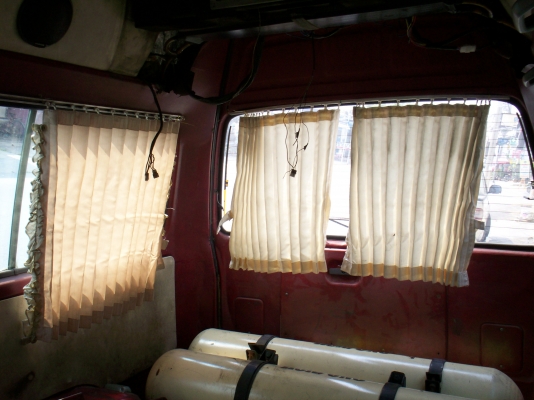 ขายผ้าม่าน+รางรถตู้หัวจรวด 500บาท 0890671028 อยู่ดอนเมือง ขายผ้าม่าน+รางรถตู้หัวจรวด 500บาท 0890671028 อยู่ดอนเมือง