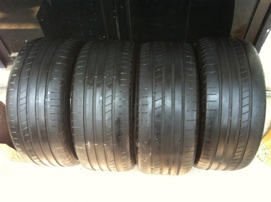 ขายไปแล้วครับ ขอขอบคุณ คุณ bomb ที่ขับรถจากดาวคะนองมารับของที่ทางแยกสามพรานเป็นอย่างสูงครับ ขายยาง ขอบ 18 กู้ดเยียร์ 255/45 ปี 11 จำนวน 4 เส้น 3,500 ราคาต่อรองได้