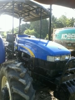 ขายรถไถฟอร์ด TS90 รุ่นใหม่ล่าสุด ทำงานได้ 200 ชั่วโมง เอกสารเล่มทะเบียน เฉพาะตัวรถไม่รวมเครื่องมือ ราคา 650000