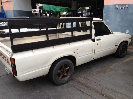 ขาย TOYOTA LN30