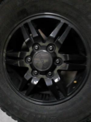 ขายแม๊ก ขอบ 16 ขนาด 6 รู ของอีซูซุ จำนวน 4 วง TEL.081-427-3941 ขายแม๊ก ขอบ 16 ขนาด 6 รู ของอีซูซุ จำนวน 4 วง TEL.081-427-3941