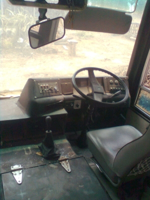 ต้องการขายรถมินิบัส  ยาว7 เมตร  คัชชีซีต้า  เครื่อง4BE1