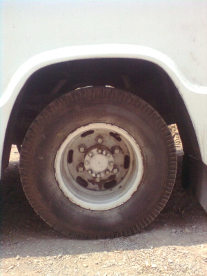 ต้องการขายรถมินิบัส  ยาว7 เมตร  คัชชีซีต้า  เครื่อง4BE1