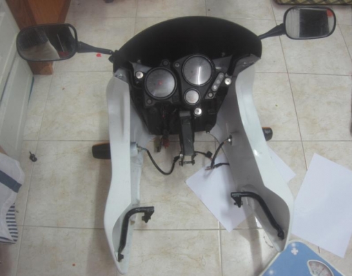 ขายชุดหน้ากากแท้ hornet 600s พร้อมไฟ,ไมล์พร้อมขายึด ครบครับ