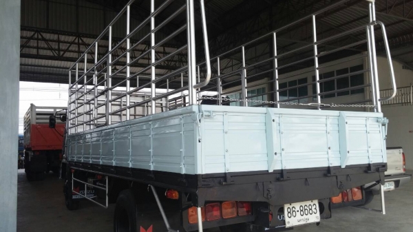 ขาย isuzu 175 Rockเล็ก กระบะมีคอก พื้นเรียบ โทร 081-8507085 (เอ)