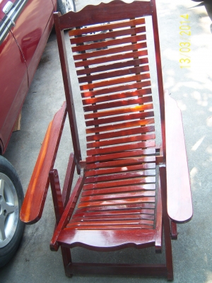 เก้าอี้โยกไม้แดง สภาพดี