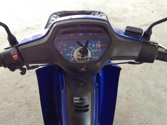 ขาย!!!เวฟ100 สภาพสวย ล้อฟ้าโยโกใหม่ๆ ปี48 รถเครื่องดีคับ ภาษีไม่หมด