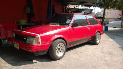 Mazda 323 3ประตู 1.5 LPG(อย่างเดียว)  ขับหน้า อะไหล่เดิมครบไม่มีแตกหัก