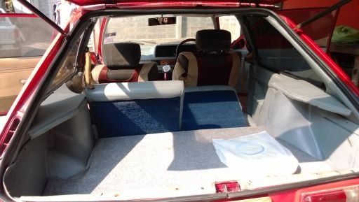 Mazda 323 3ประตู 1.5 LPG(อย่างเดียว)  ขับหน้า อะไหล่เดิมครบไม่มีแตกหัก