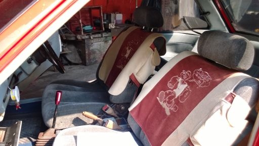 Mazda 323 3ประตู 1.5 LPG(อย่างเดียว)  ขับหน้า อะไหล่เดิมครบไม่มีแตกหัก