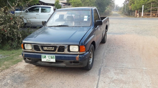 ISUZU TFR ปี34 เครื่อง 87 แรง แอร์มี หัวบาง ยางดี คัสชีสวย  เล่มทะเบียนพร้อมโอน