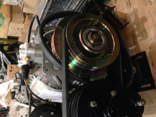 ขายคอมเพรสเซอร์bock 555cc พร้อมเเท่น ครบชุด