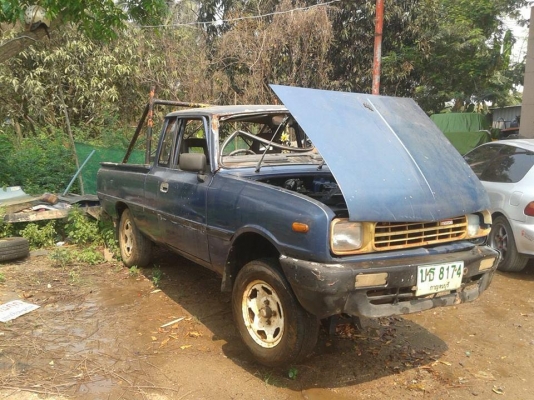 ขาย mazda familia ปี 1993 รถบ้านใช้เอง