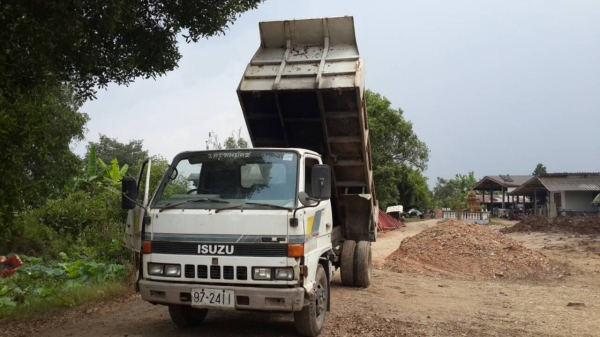 ขายด่วนรถ 6 ล้อดั้ม NKR 110 พาวเวอร์ หัวกระดกได้ ขายด่วนรถ 6 ล้อดั้ม NKR 110 พาวเวอร์ หัวกระดกได้