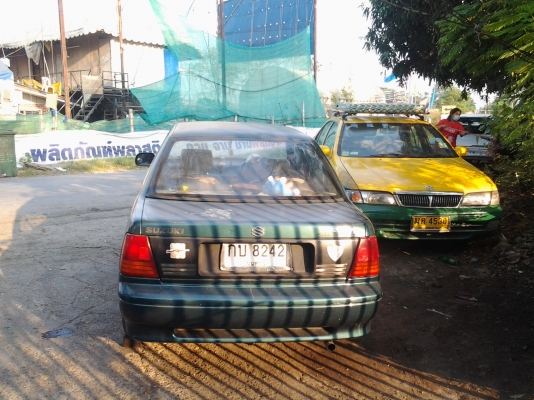 ขายรถเก๋งซูซูกิ สวิฟท์ ติดแก๊สพร้อมโอน ราคามอไซค์