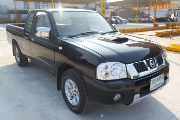 NISSAN FRONTIER CAB ปี 2006 รถสวย แอร์เย็น ล้อ MAX พวงมาลัยพาวเวอร์ เครื่องดี เกรียร์ปกติ กระจกไฟฟ้า ภายในสถาพสวย สีสวย พร้อมใช้งาน การันตีรถสวย จัดไฟแนนได้ ฟรีดาวน์