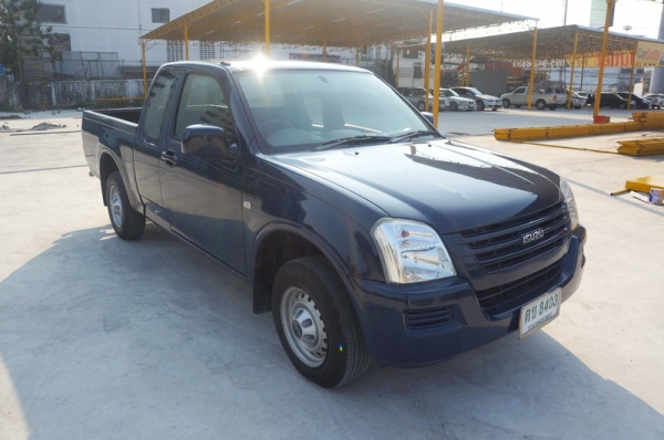 D-MAX CAB ปี 2005 รถสวย แอร์เย็น เครื่องเดิม เกียร์ปกติ กระจกไฟฟ้า รถขับดี สีสวย รถพร้อมใช้งานทันที การันตีรถสวย จัดไฟแนนได้ ฟรีดาวน์