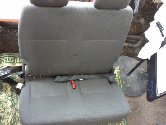 ขายเบาะรถตู้โตโยต้า สมบูรณ์สวยมากๆ พร้อมเบลล์ของตามรูปเลยคร้าบ แท้ยี่ปุ่น1500