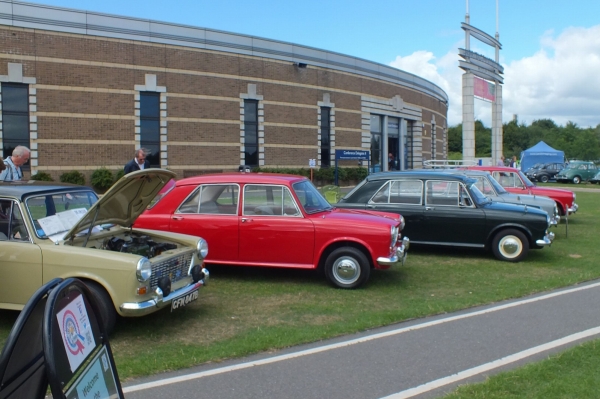 ขายหงอนกันชน Austin 1100/1300 "ใส่แล้วหล่อ" ขายหงอนกันชน Austin 1100/1300 "ใส่แล้วหล่อ"