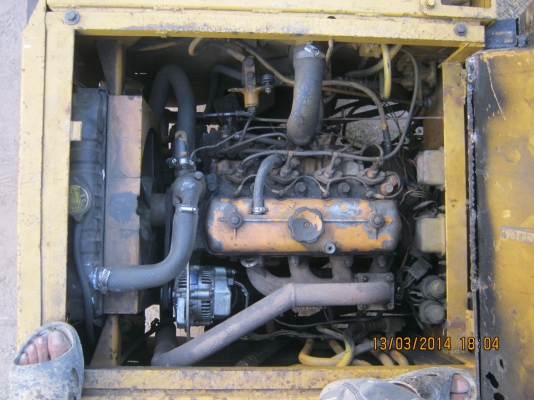 ขาย รถตักเอวอ่อน ขาย รถตักเอวอ่อน