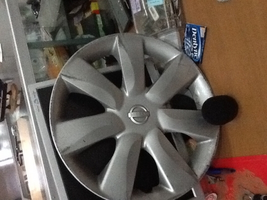 ขายฝาครอบ ล้อ nissan แท้ โรงงาน. 14"