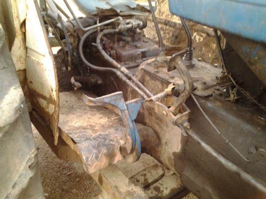 Ford 77เครื่องT2 เอกสารพร้อมโอน ผาน3,6ดันหน้า