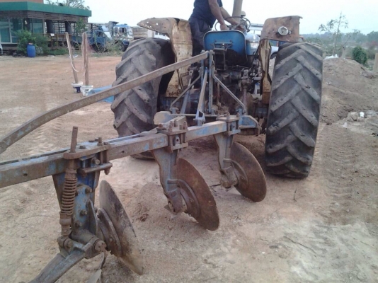 Ford 77เครื่องT2 เอกสารพร้อมโอน ผาน3,6ดันหน้า