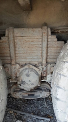 หัวลากพร้อมหาง โลเบส