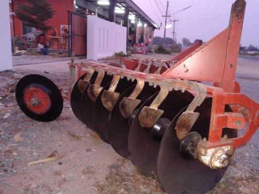 ขายผาน6 สภาพใบเติมลูกปืนแน่น สภาพค่อนข้างให่ม