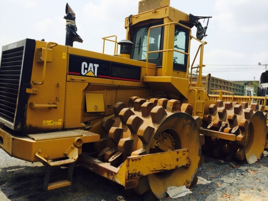 รถเกรดอัดตีนแกะ CATERPILLAR 826C ใช้งาน2000ช.ม