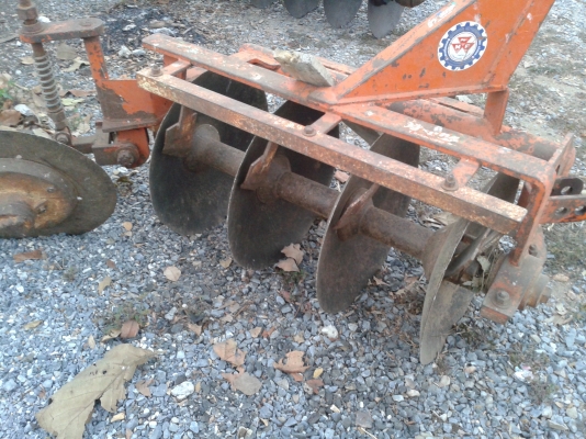 ขายผานผวนดิน4*22 ใบเติมลูกปืนแน่นสภาพตามรูปเลยครับ