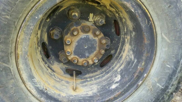 รถอีซูซุ 6 ล้อดั้ม 130 แรงม้า. ปี 50 สนใจติดต่อ 081 - 6079515 รถอีซูซุ 6 ล้อดั้ม 130 แรงม้า. ปี 50 สนใจติดต่อ 081 - 6079515