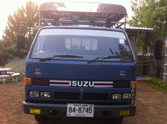 ขายรถบรรทุก 6 ล้อ  ISUZU  NPR 115 แรง
