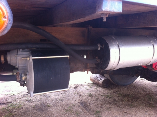 ขายรถบรรทุก 6 ล้อ  ISUZU  NPR 115 แรง