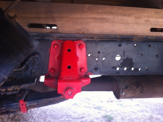 ขายรถบรรทุก 6 ล้อ  ISUZU  NPR 115 แรง