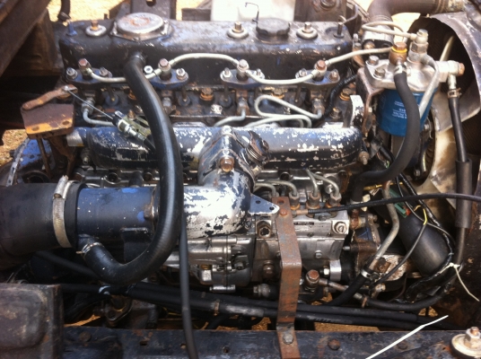 ขายรถบรรทุก 6 ล้อ  ISUZU  NPR 115 แรง