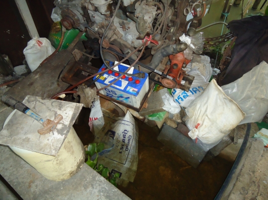 ขายท่อสูบน้ำสแตนเลส12นิ้วพร้อมเครื่องnissan