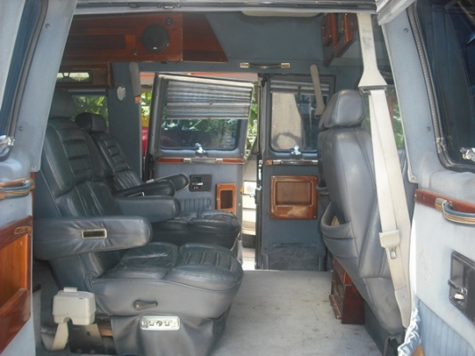 ขายเชพวี่แวนG20เครื่อง1UZติดแก็สLPGราคา3แสนบาท