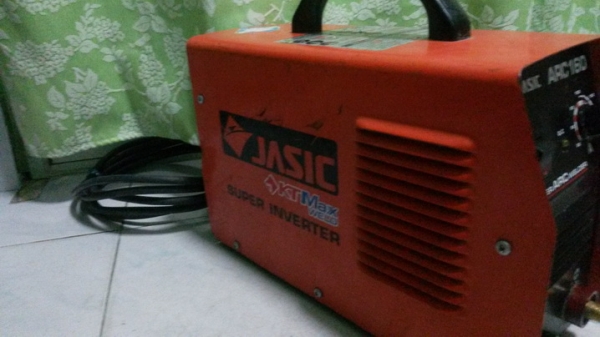 เครื่องเชื่อมอินเวอร์เตอร์ JASIC ขนาด 160A อุปกรณ์ครบพร้อมใช้งานครับ เครื่องเชื่อมอินเวอร์เตอร์ JASIC ขนาด 160A อุปกรณ์ครบพร้อมใช้งานครับ