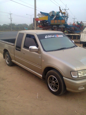 ขาย อีซูซุ ดาก้อน 3000 เทอโบ ตัวท๊อป จดทะเบียนปี 45 เครื่องดี คัซซีสวย เก็บสีนิดหน่อย รถไม่เคยชน จัดไฟแนนส์ได้ 220000