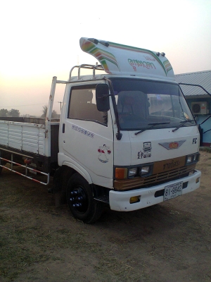 ขาย HINO FB117 สภาพพร้อมใช้งาน กระบะยาว 5 เมตร พางมาลัยเพาเวอ  สภาพพร้อมใช้งาน ทะเบียนเต็มเล่มพร้อมโอน