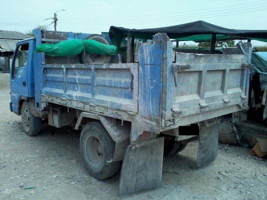 ขายด่วน Isuzu NKR66E เครื่อง 4HF1 : 120 แรง จดประกอบปี 48