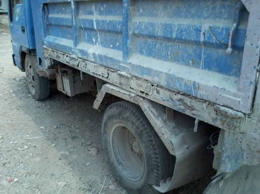 ขายด่วน Isuzu NKR66E เครื่อง 4HF1 : 120 แรง จดประกอบปี 48