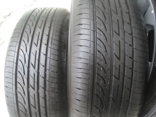 ขายล้อแม็กป้ายแดง nissan juke 17"x7" et45 5รู114.3 พร้อมยาง bridgestone turanza gr-90 215/55r 17 ยางผลิตสัปดาห์ที่48,2 เส้นและ49,2เส้น ปี13 ริ้วและสีที่หน้ายางยังมีเห็นชัดเจน2 เส้นครับ อีก2เส้นเห็นบ้างเล็กน้อยครับ  nissan teana ใส่ได้เลยครับ สนใ